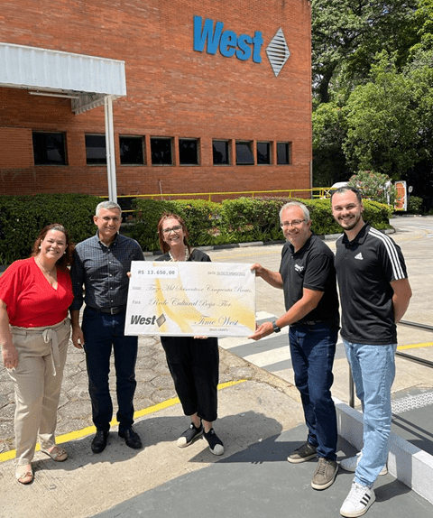 Rede Cultural Beija Flor Check Presentation