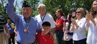 Woody Williams visits West's Exton Facility