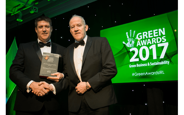 Stephen Mc Fadden accepts the 2017 Green Pharmaceutical Award