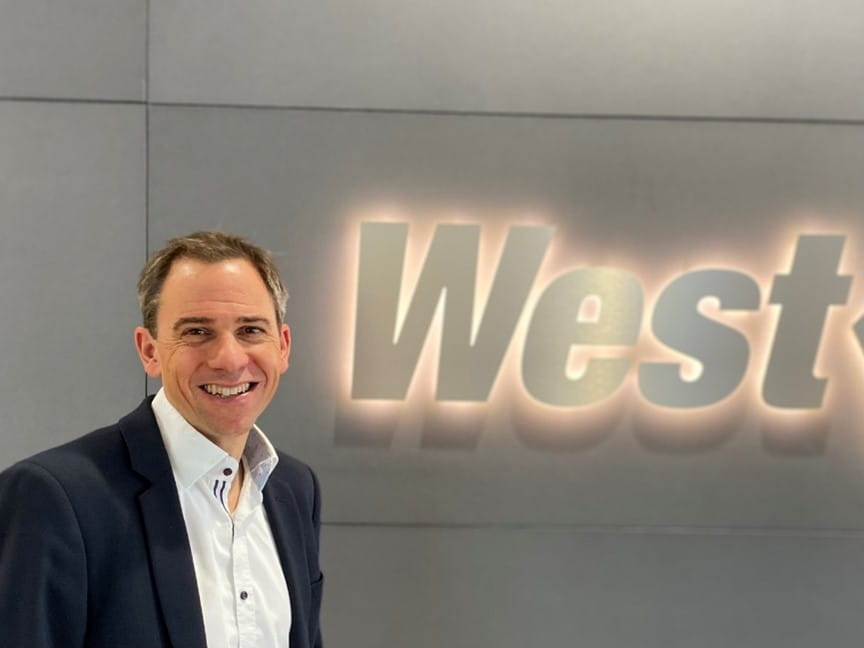 Moderator - Dr. Marc Uerdingen